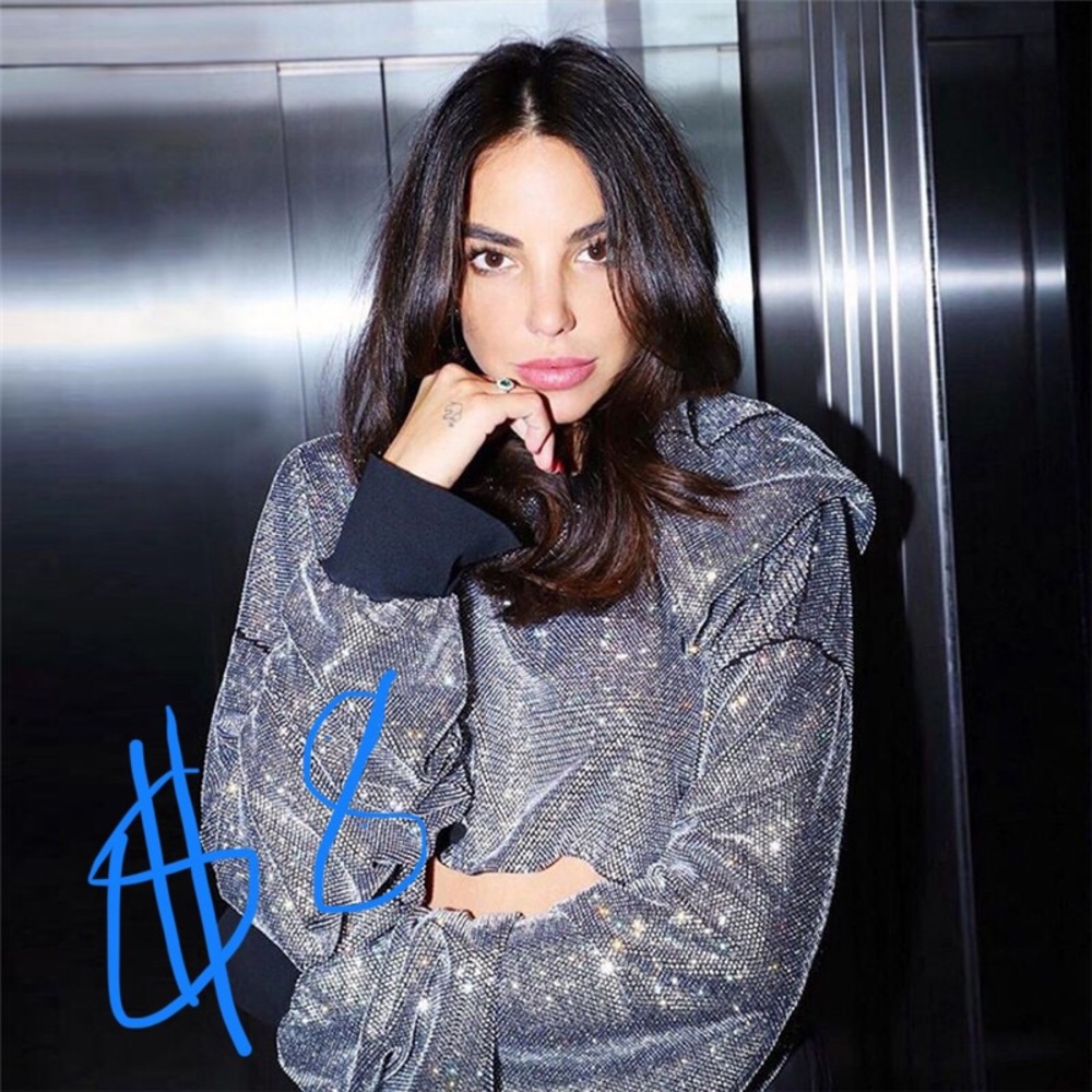 Sequins short hoodie